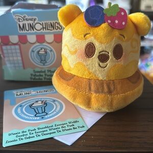 Disney Munchlings Scented Plush- Winnie the Pooh Breakfast Lasagna Waffle